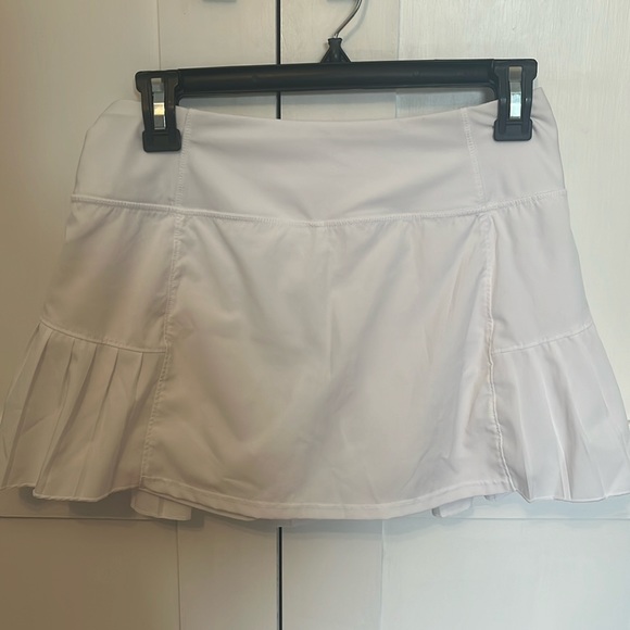 Adorable golf/tennis skirt - Picture 1 of 6